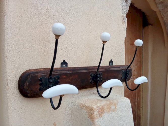 Portemanteau trois patères en porcelaine