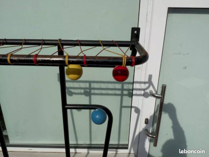 Portemanteau vestiaire mural des années 60, à boules colorées