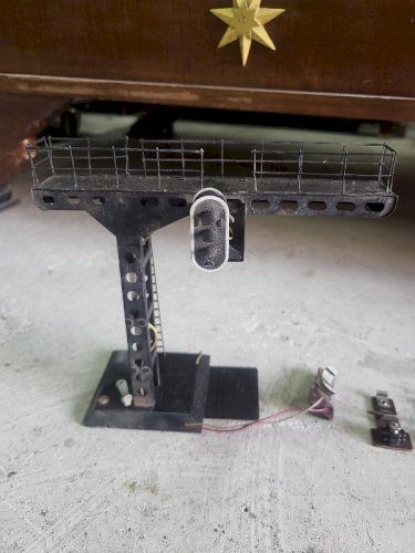 PORTIQUE FEUX POUR TRAIN ELECTRIQUE SERIE HORNBY EN BOITE