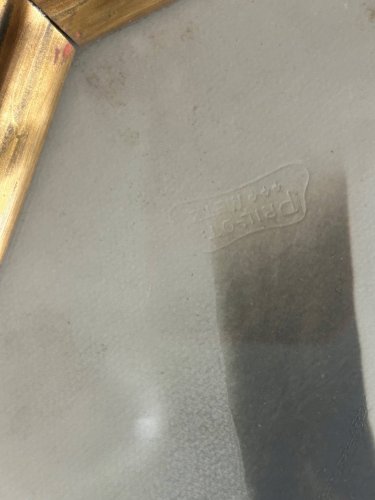 Portrait avec cadre en laiton repoussé, années 20