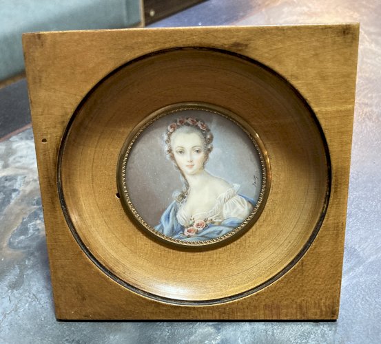Portrait de femme - miniature dans le gout du XVIIIe 
