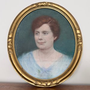 Pastel portrait of a woman 1920 in a golden frame A5762