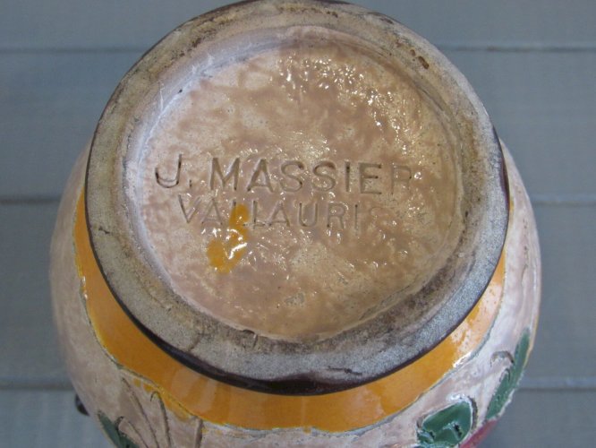 Pot à anses tressées décor floral Jean Massier Vallauris