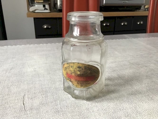 POT A CONFITURE NOUVELLE MATHIEU EPOQUE 1930/40 EN VERRE avec étiquette