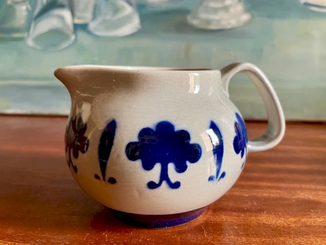 Pot à lait Boch La Louvière