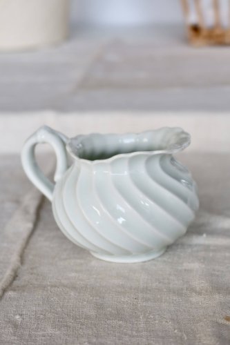 Pot à lait / crémier vintage porcelaine blanche torsadée Limoges Haviland
