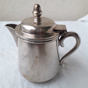 Pot à lait en métal argenté Nakazato