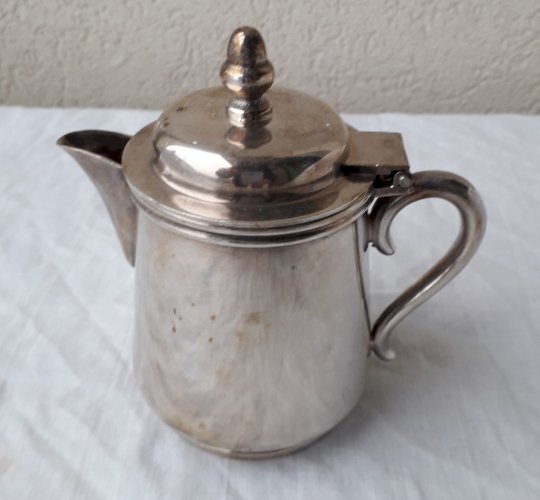 Pot à lait en métal argenté Nakazato