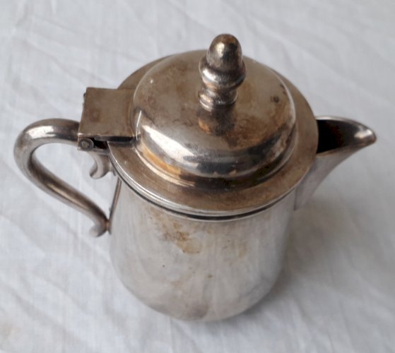 Pot à lait en métal argenté Nakazato