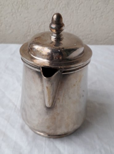 Pot à lait en métal argenté Nakazato