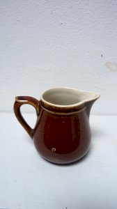 Pot à lait style bistrot marron vintage