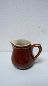 Pot à lait style bistrot marron vintage