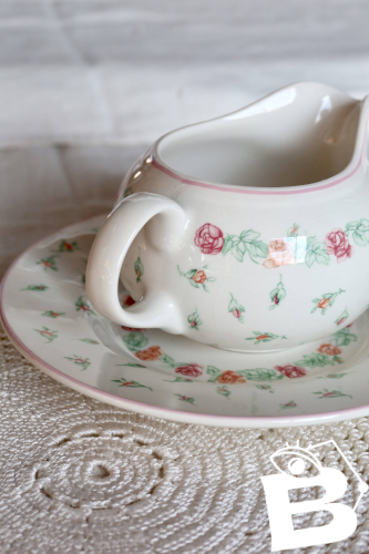 Pot à lait vintage en porcelaine anglaise Laura Ashley - Motif Rosebud