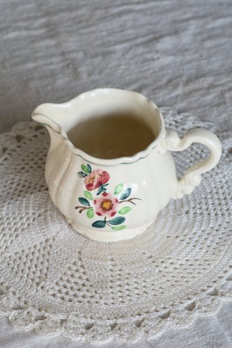 Pot à lait vintage Sarreguemines “Amazonas” peint à la main