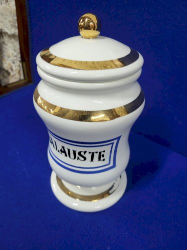 POT A PHARMACIE C.DE BALAUSTRE GIEN N° 24