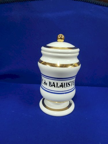 POT A PHARMACIE C.DE BALAUSTRE GIEN N° 24