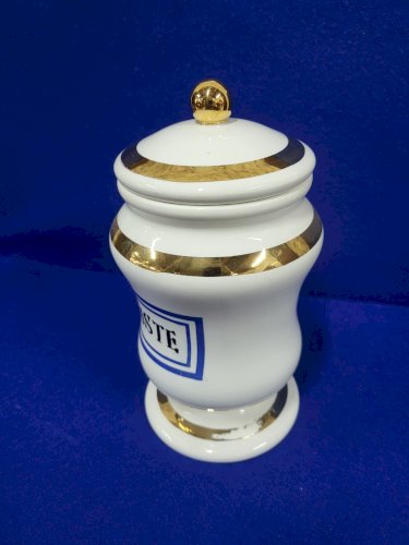 POT A PHARMACIE C.DE BALAUSTRE GIEN N° 24