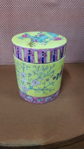 POT A THE EN FAÏENCE ASIATIQUE A DECOR D'OISEAUX SIGNE