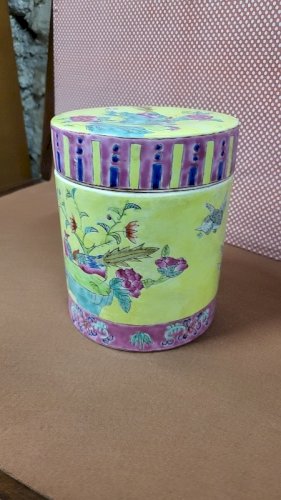 POT A THE EN FAÏENCE ASIATIQUE A DECOR D'OISEAUX SIGNE