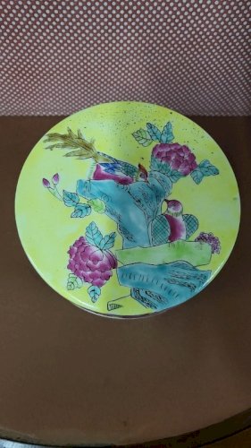 POT A THE EN FAÏENCE ASIATIQUE A DECOR D'OISEAUX SIGNE