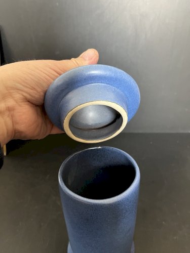 pot céramique bleu  décor floral L Espigaou Vallauris Vintage