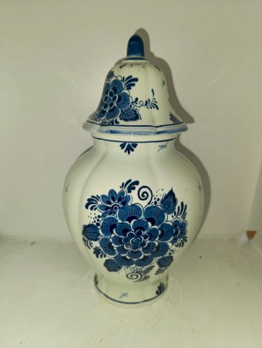 pot couvert  delfts modèle Distel en bon etat