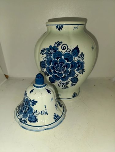 pot couvert  delfts modèle Distel en bon etat