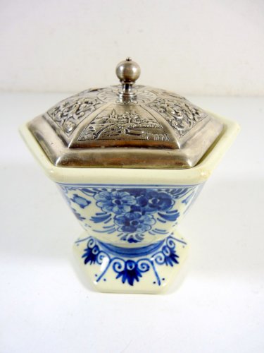 Pot couvert hexagonale faience Delft & métal argenté poinçon orfèvre H. Hooykaas
