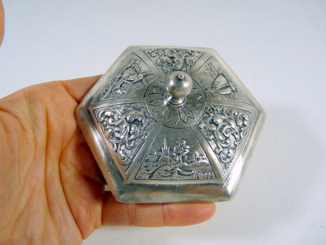 Pot couvert hexagonale faience Delft & métal argenté poinçon orfèvre H. Hooykaas