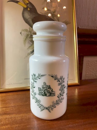Pot d’apothicaire en opaline vintage