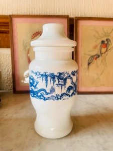 Pot d’apothicaire vintage
