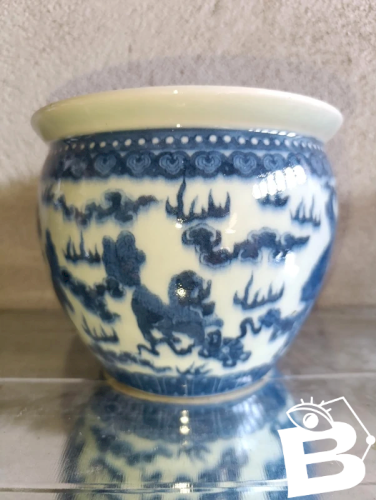 pot en porcelaine chinois à decor de dragon en bon etat