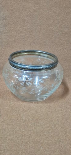 POT EN VERRE ET BORDS EN ARGENT MASSIF DE 126.61 GRAMMES AU TOTAL