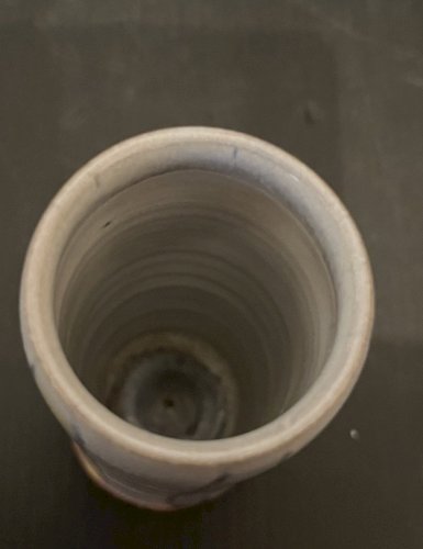 Pot et vase terre cuite émaillé à rayures signature à identifier GB artisanat