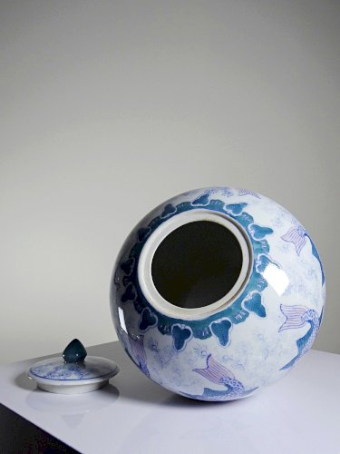 Potiche ou vase couvert chinois vintage motifs de carpes koï