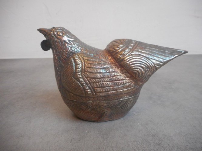 POULE EN ARGENT MASSIF DE 127.4 GRAMMES