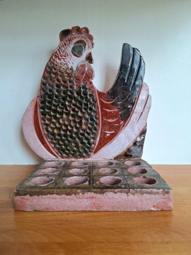 Poule vintage en terre cuite émaillée, décoration porte-œufs