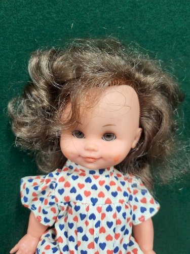 POUPEE ANCIENNE 1.29.01 BELLA HABILLEMENT ROUGE