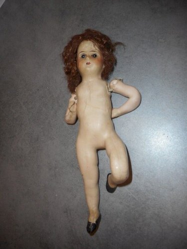 POUPEE ANCIENNE EN TERRE CUITE