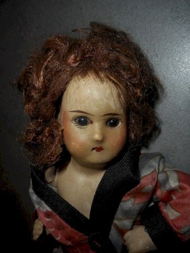 POUPEE ANCIENNE EN TERRE CUITE