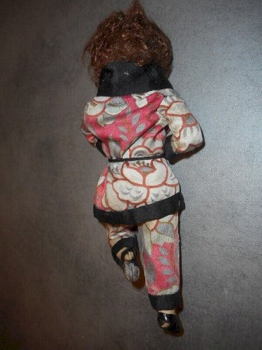 POUPEE ANCIENNE EN TERRE CUITE
