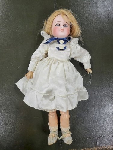 POUPEE ANCIENNE LIMOGES FRANCE N°11