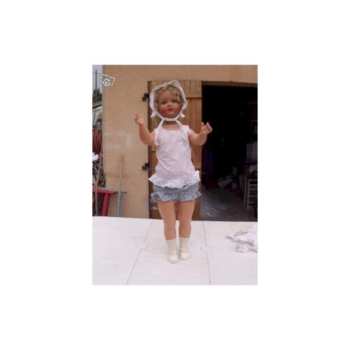 Poupée ancienne plastique et papier maché