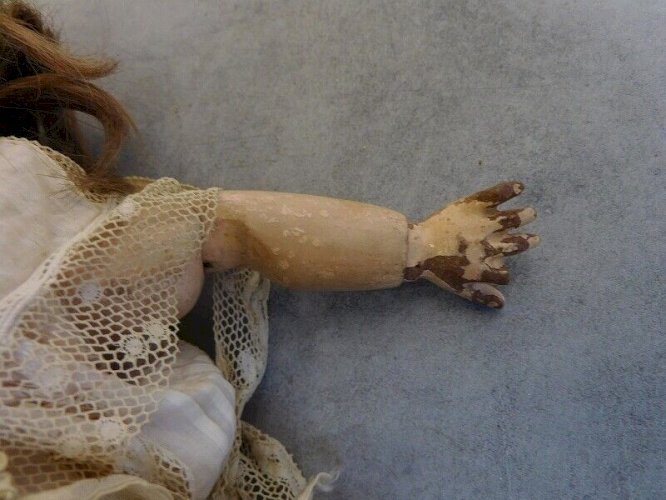 POUPEE ANCIENNE SFBJ PARIS