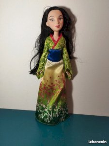 poupee disney mulan 
