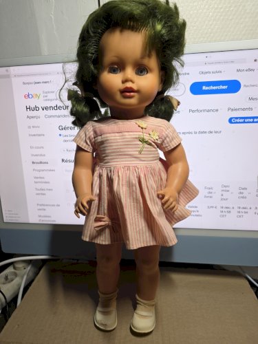 Poupée Schildkrot  a la Tortue- bruiteur - 45 cm env