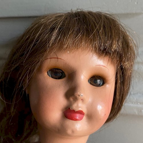 Poupée XXe SFBI Paris N°3 carton bouilli M3747