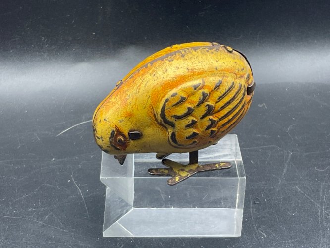 Poussin Mécanique Vébé 510 Tôle Lithographiée