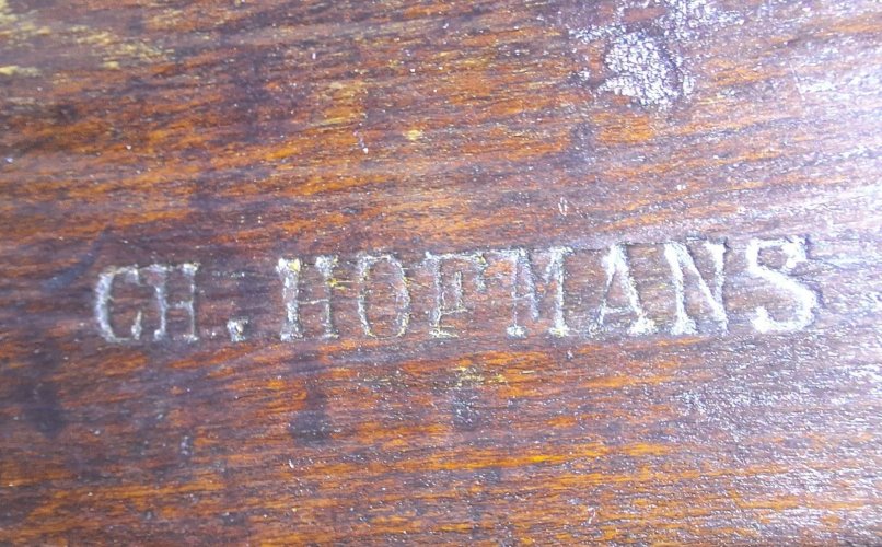 Presse à reliure ancienne pour livres, meuble de métier imprimerie