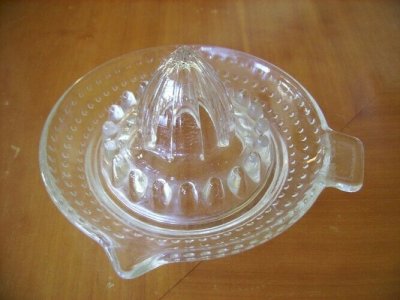  Presse agrume vintage - C -